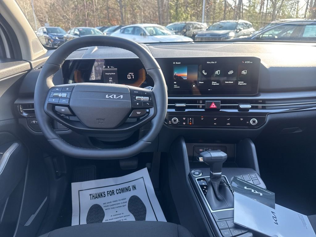 New 2026 Kia Sportage LX AWD/4WD image 2