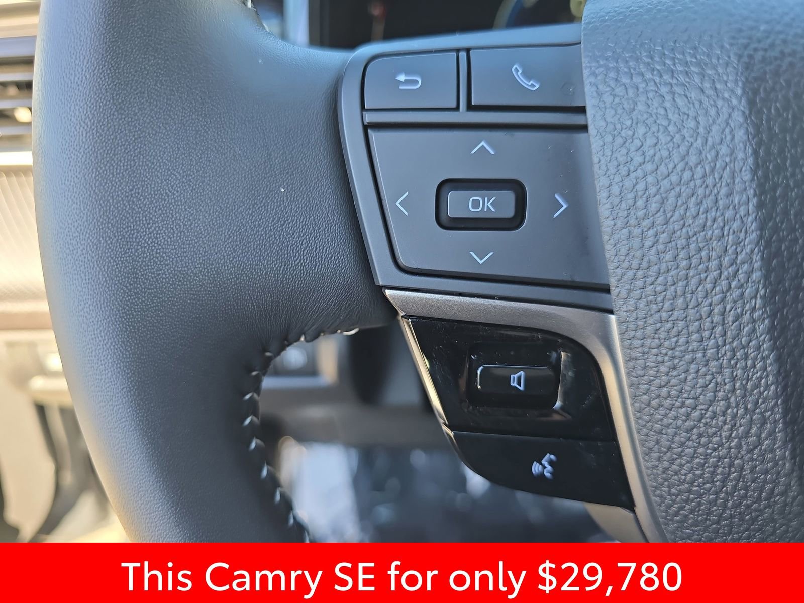 Used 2025 Toyota Camry SE image 22