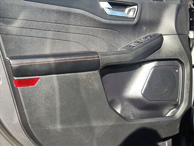 Used 2023 Ford Escape ST-Line AWD/4WD image 11
