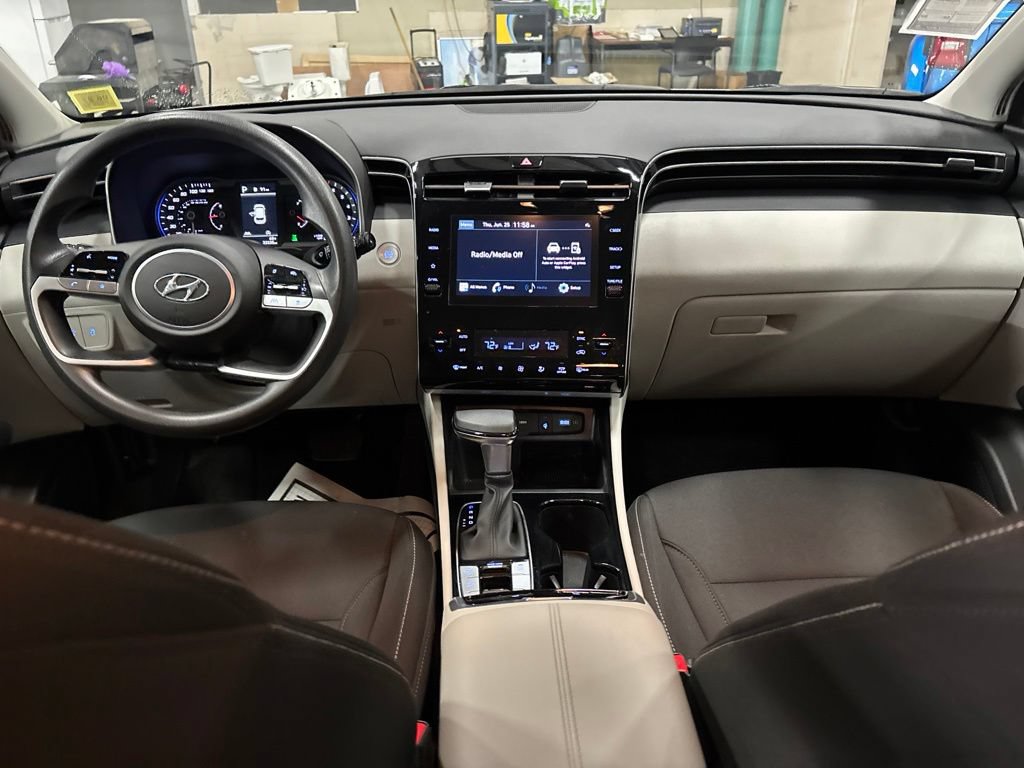 Certified 2024 Hyundai Tucson SEL AWD/4WD image 32