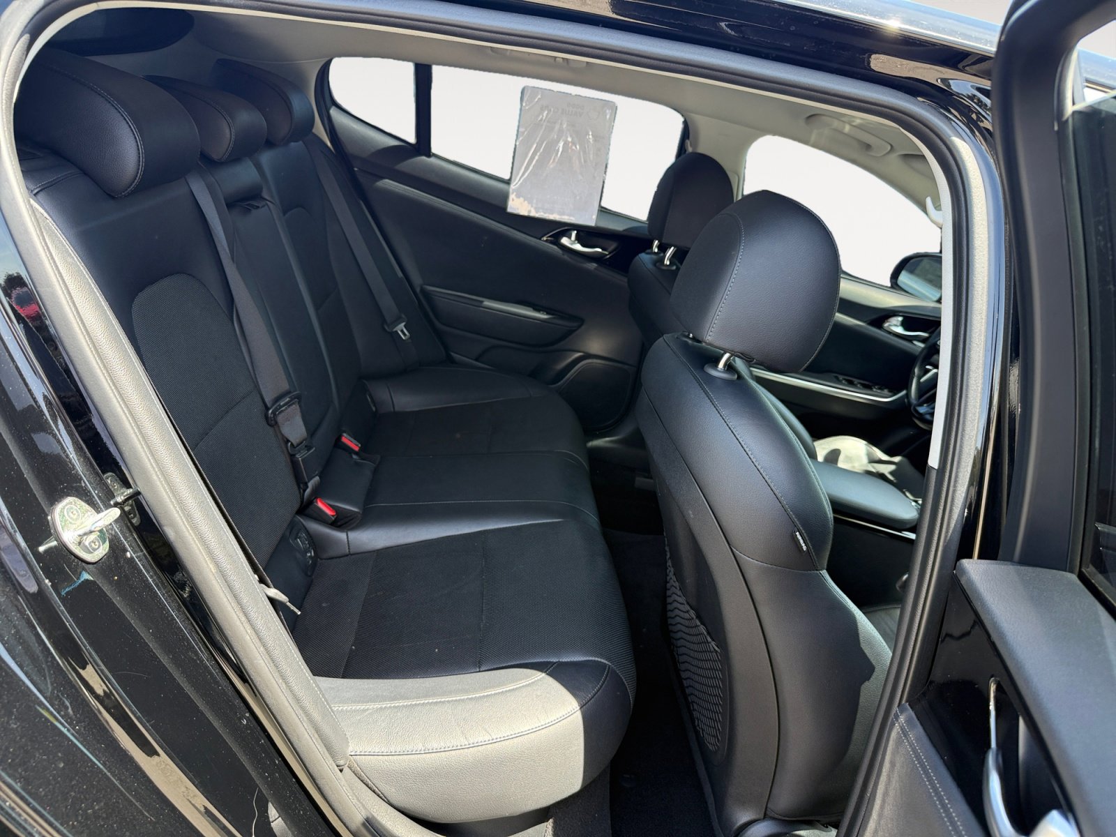 Used 2018 Kia Stinger RWD image 18
