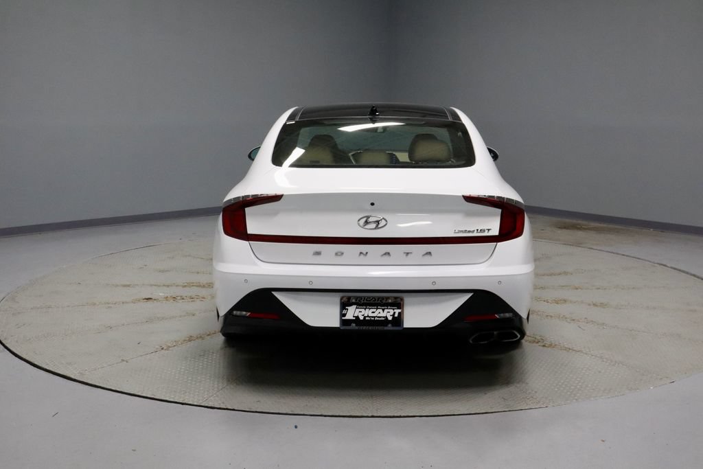 Used 2023 Hyundai Sonata Limited w/ Preferred Accessory Package FWD image 13
