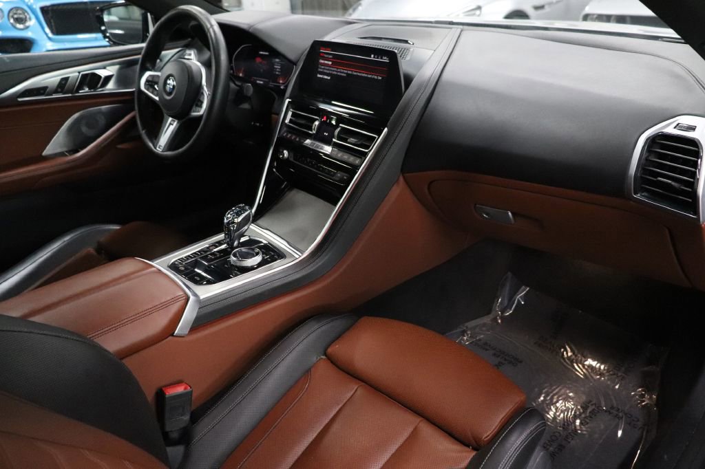 Used 2019 BMW M850i xDrive Convertible image 31