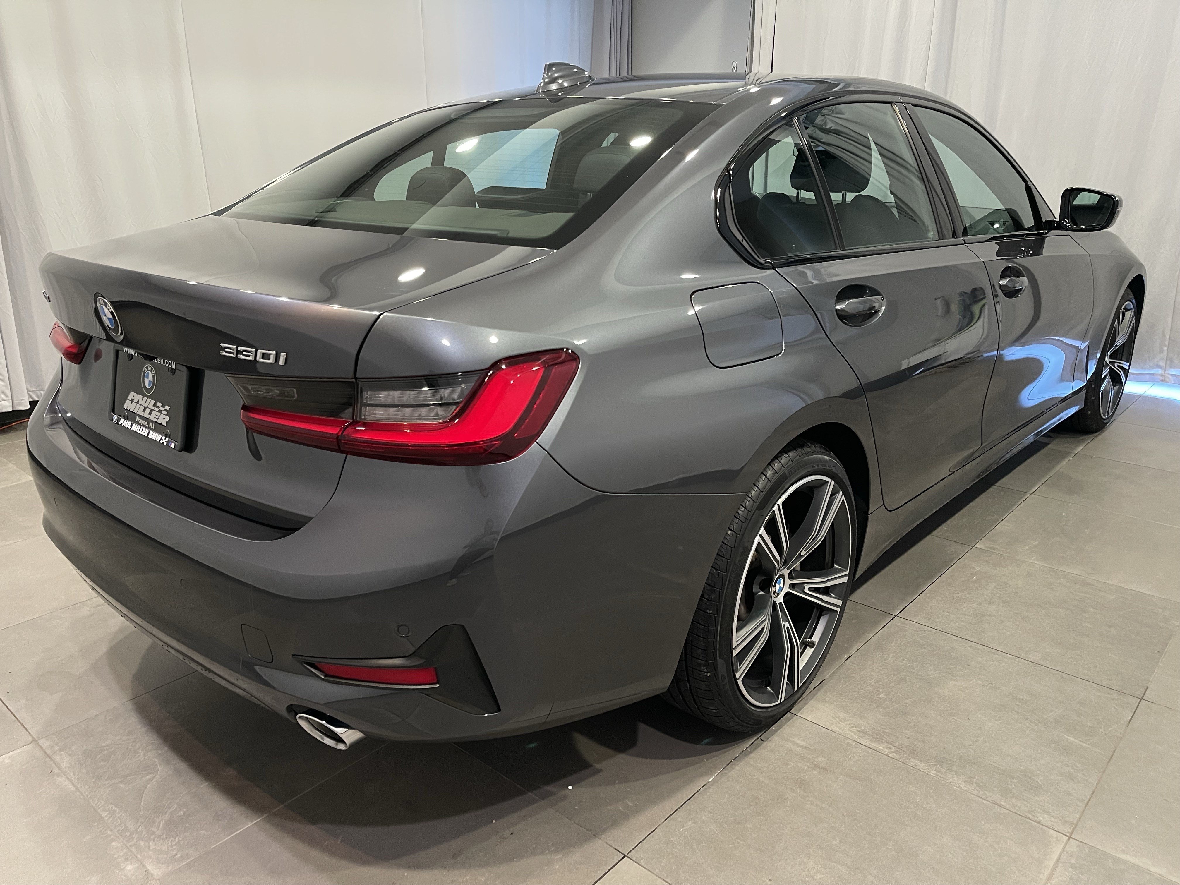 Used 2022 BMW 330i xDrive Sedan w/ Premium Package 2 AWD/4WD image 6
