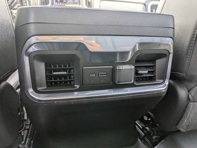 Used 2022 GMC Sierra 2500 AT4 w/ AT4 Premium Plus Package AWD/4WD image 14