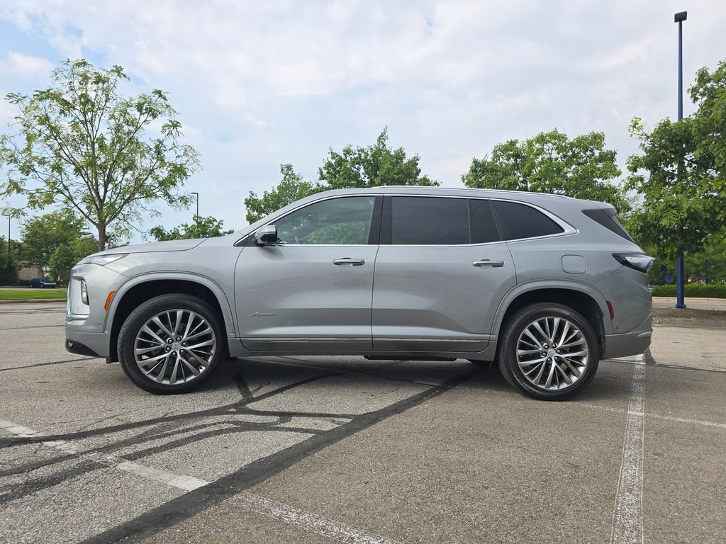 Used 2026 Buick Enclave Avenir w/ Super Cruise Package AWD/4WD image 15
