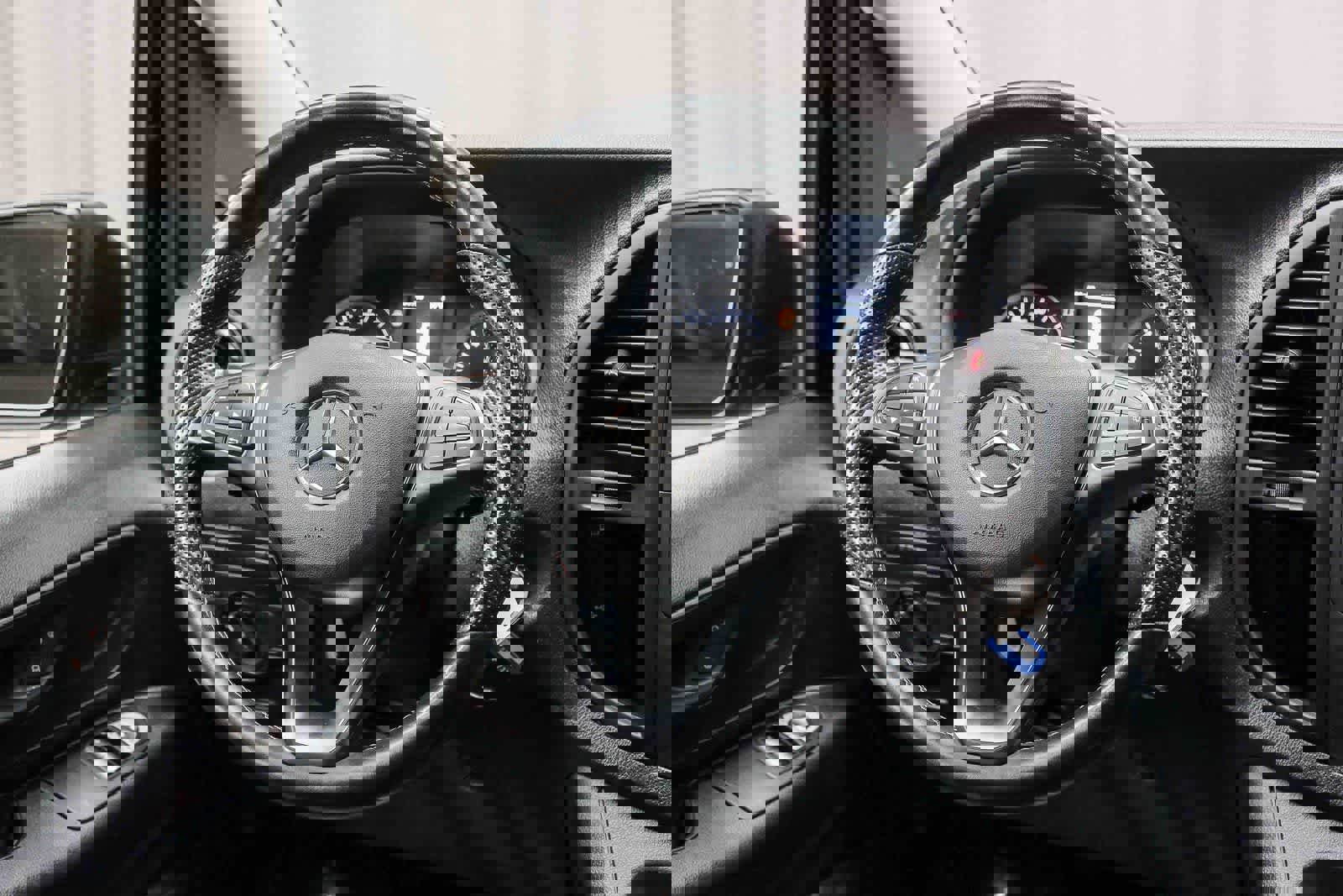 Used 2023 Mercedes-Benz Metris Passenger image 17