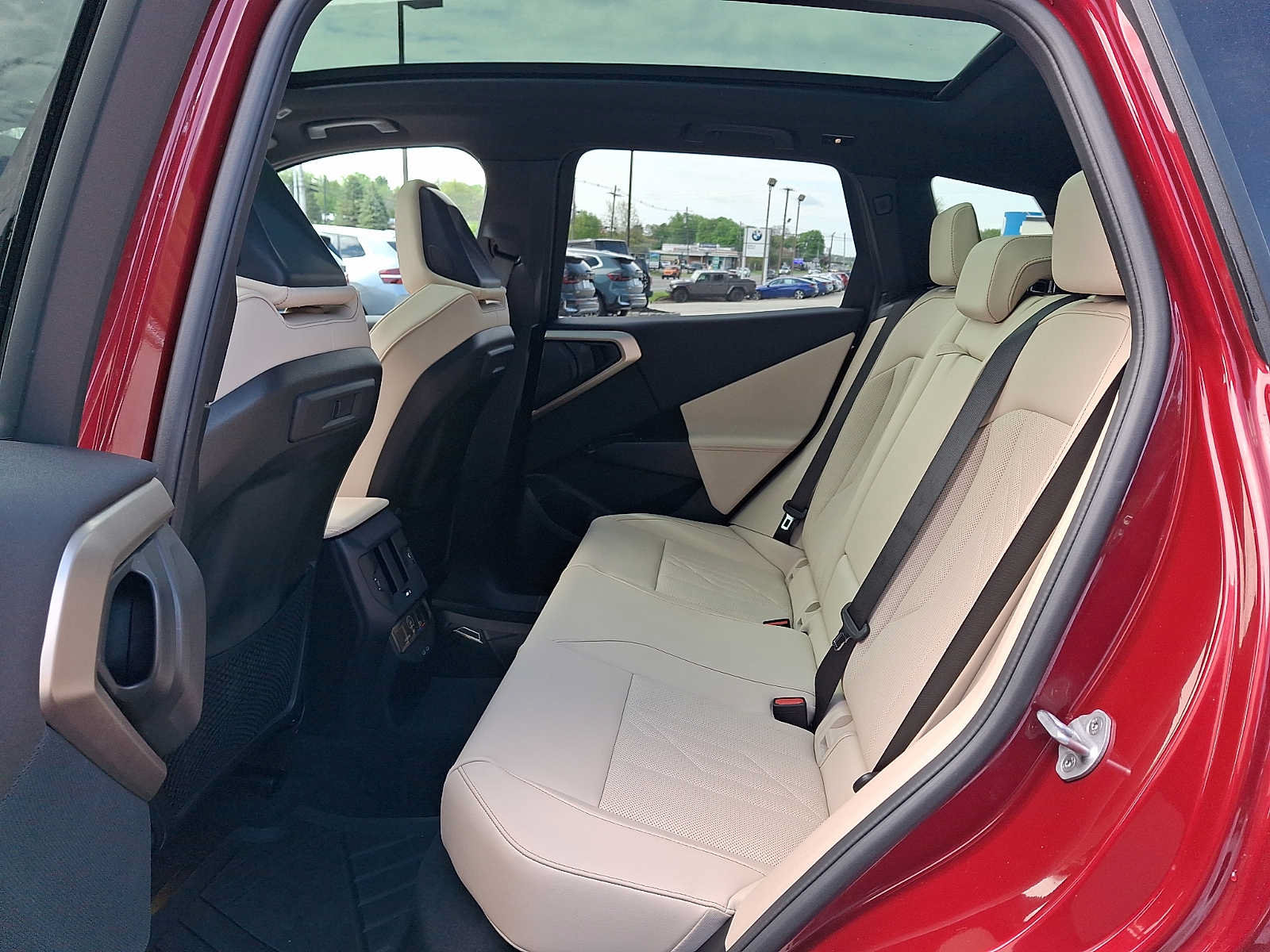 Used 2025 BMW X3 xDrive30i w/ Premium Package AWD/4WD image 10