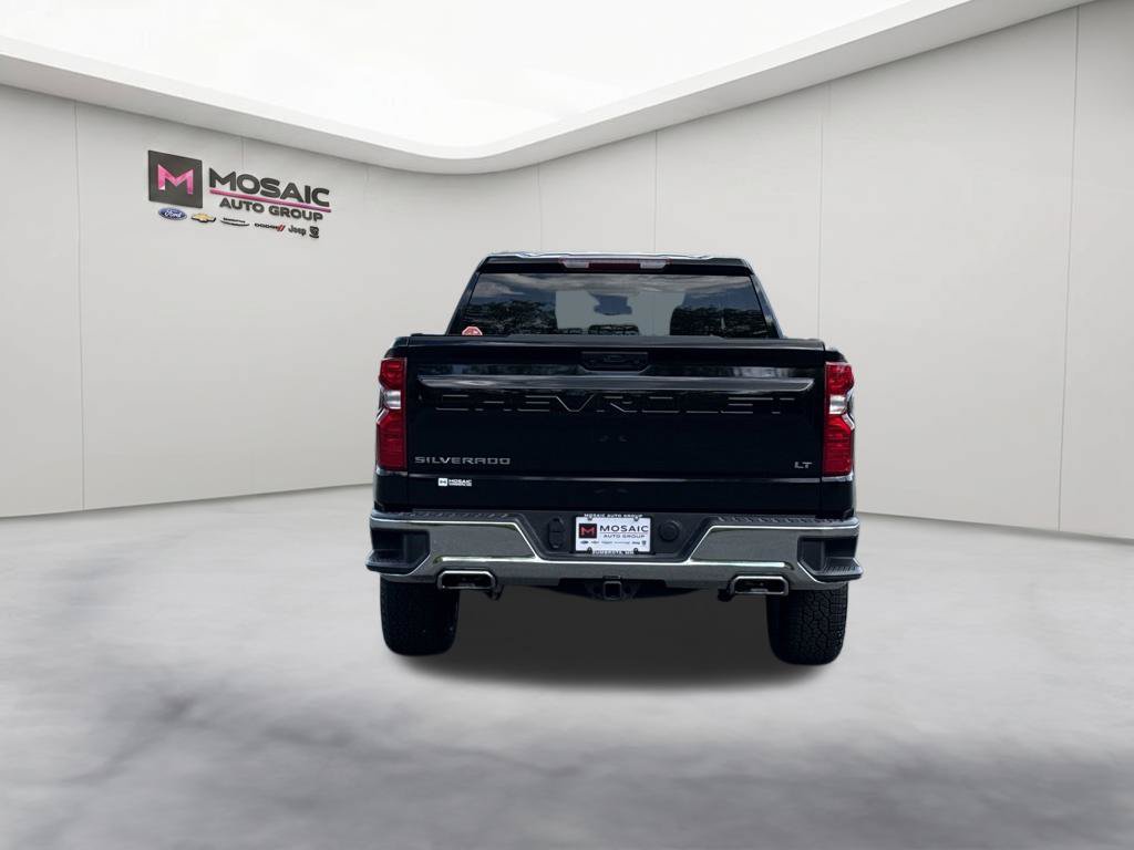 Used 2025 Chevrolet Silverado 1500 LT AWD/4WD image 6