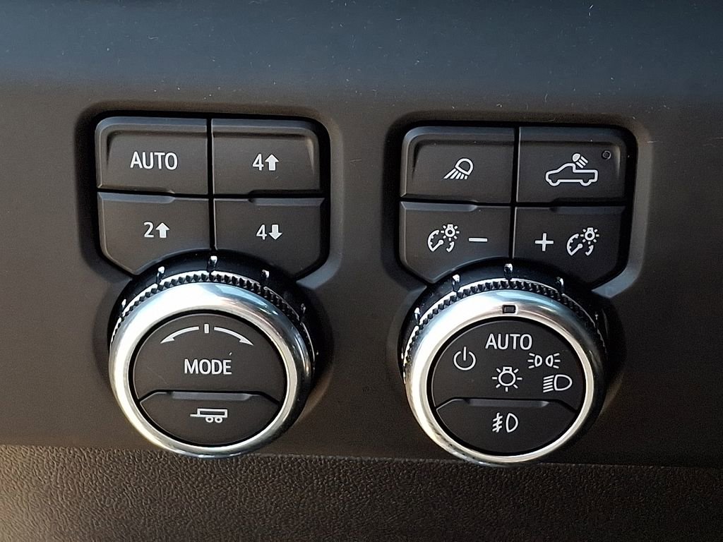 Used 2024 GMC Sierra 1500 AT4 w/ Technology Package image 27