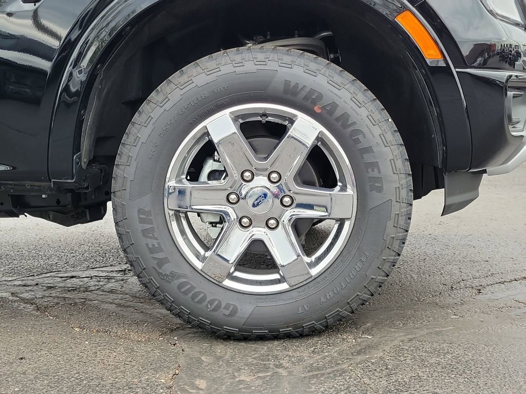 New 2025 Ford Ranger Lariat w/ Chrome Accent Package image 9