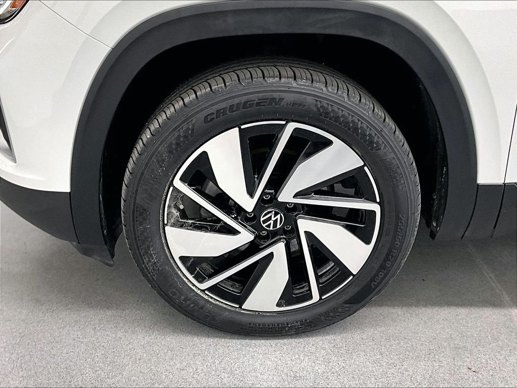 Used 2025 Volkswagen Atlas SE AWD/4WD image 7