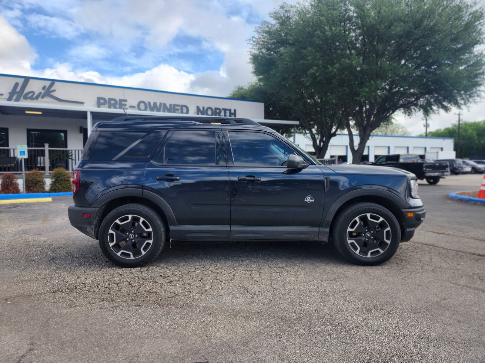 Certified 2022 Ford Bronco Sport Outer Banks AWD/4WD image 2