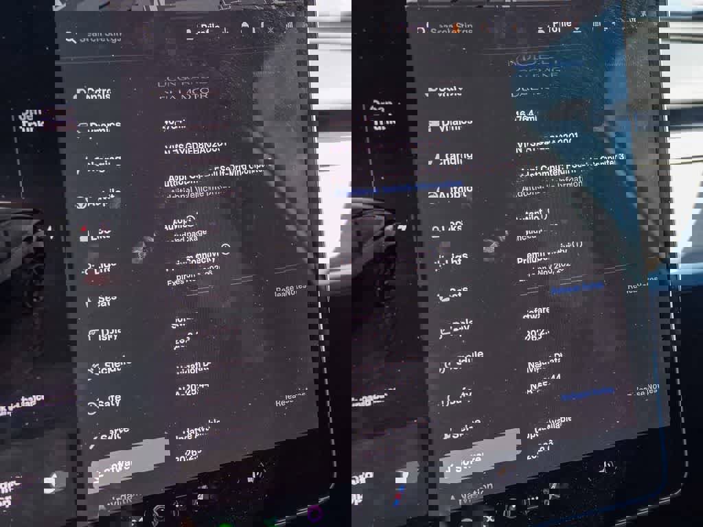 Used 2022 Tesla Model Y Long Range image 23