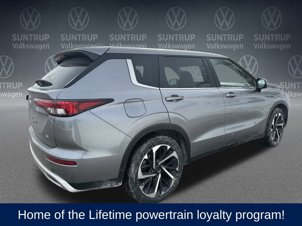 Used 2024 Mitsubishi Outlander SE image 4