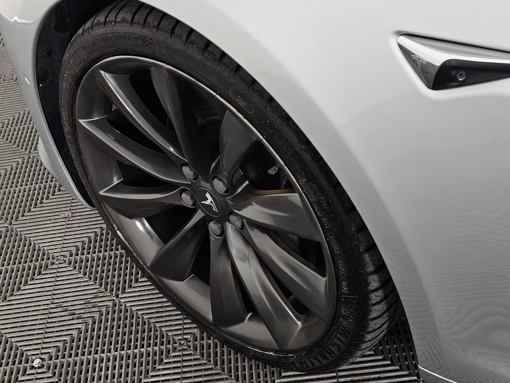 Used 2017 Tesla Model S 75D AWD/4WD image 4