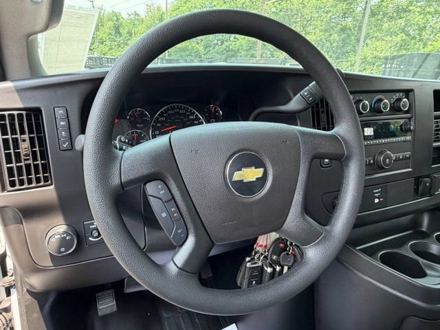 New 2026 Chevrolet Express 3500 w/ Power Convenience Package RWD image 30