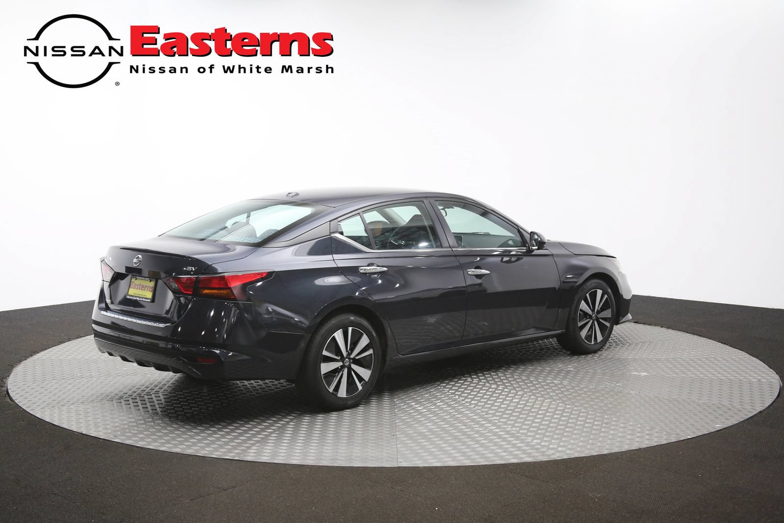 Used 2022 Nissan Altima 2.5 SV FWD image 43