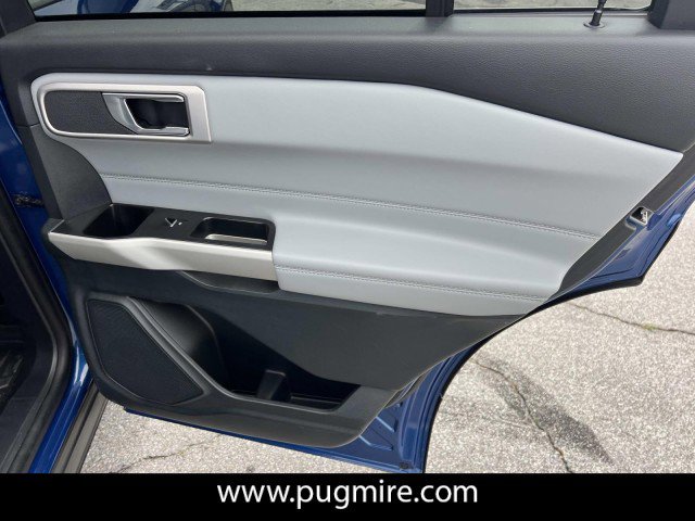 Used 2021 Ford Explorer XLT w/ Equipment Group 202A RWD image 16