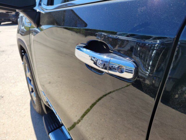 Certified 2023 GMC Sierra 1500 SLT w/ SLT Premium Package image 9