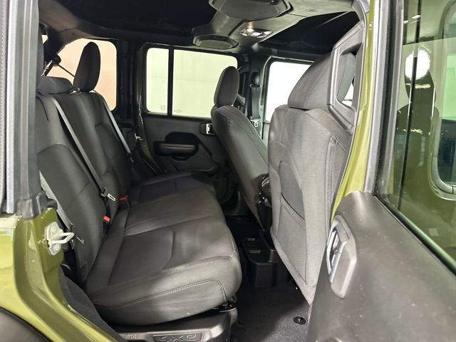 Used 2023 Jeep Wrangler Unlimited w/ Cold Weather Group image 27