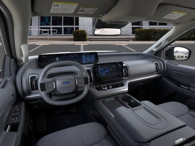 New 2026 Ford Expedition Active RWD image 9