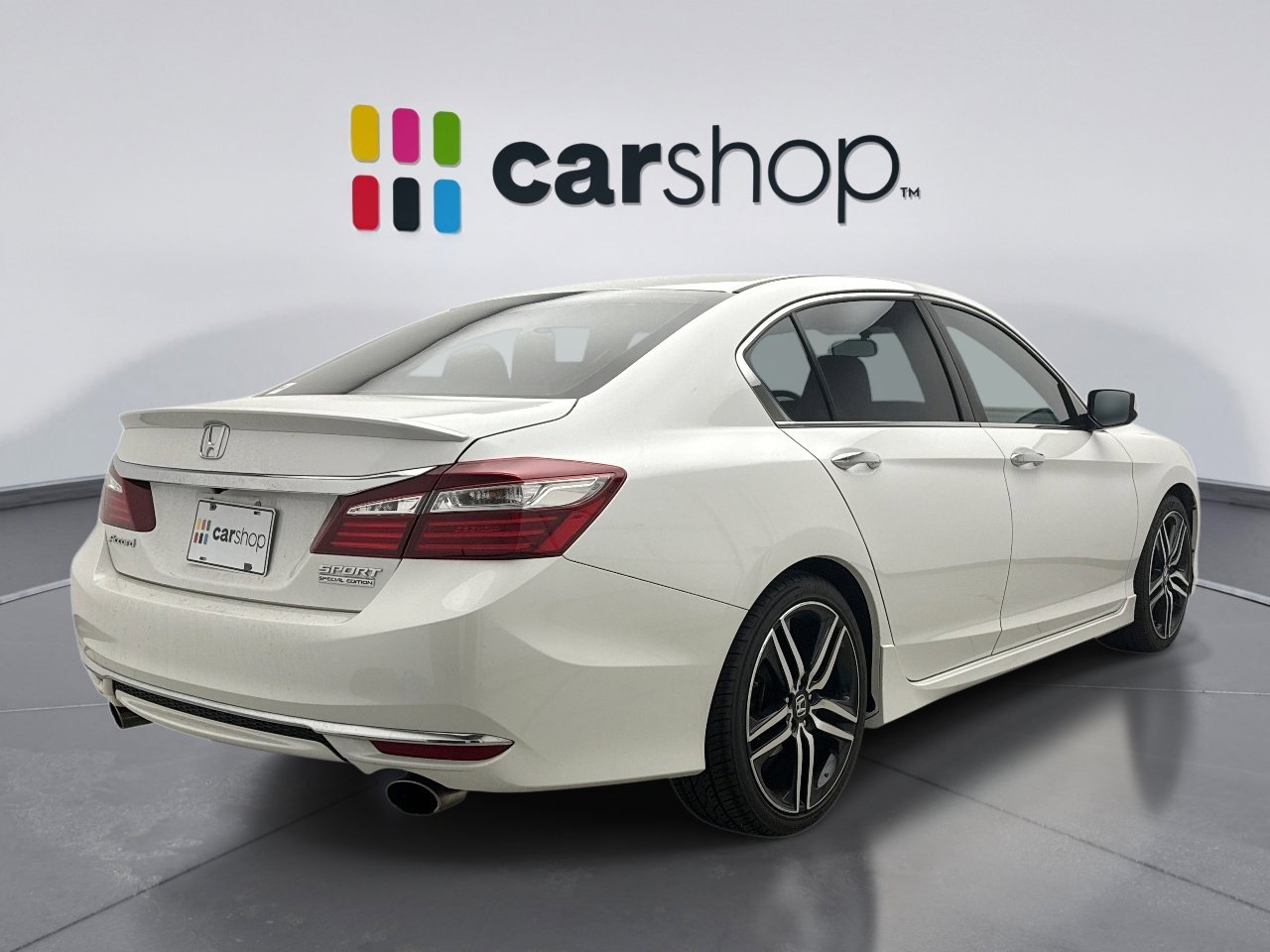 Used 2017 Honda Accord Sport Special Edition image 4