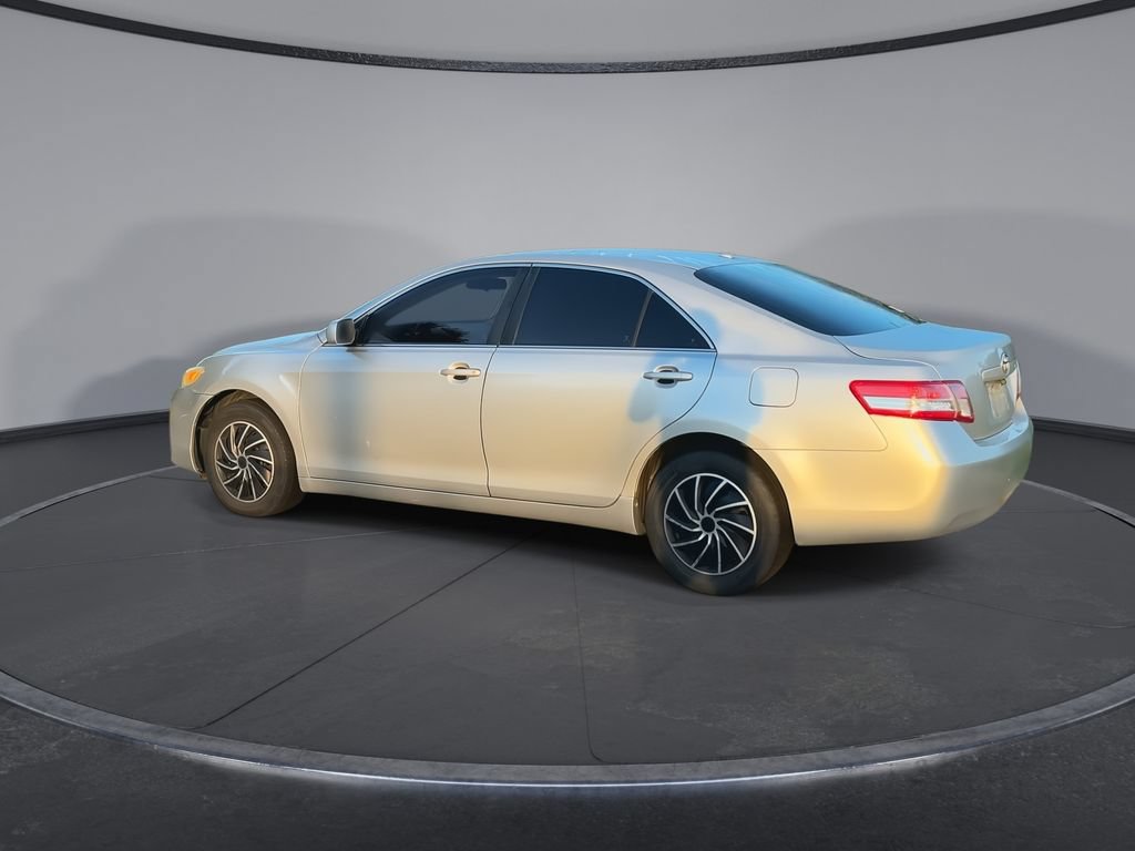 Used 2011 Toyota Camry LE FWD image 6