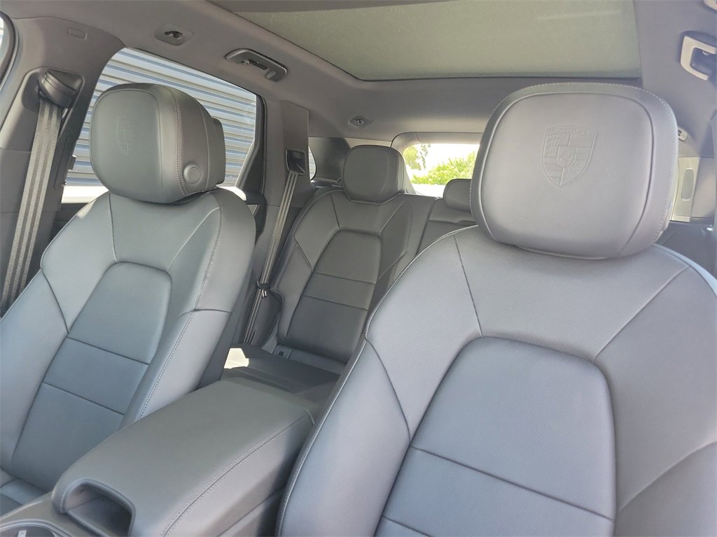 New 2026 Porsche Cayenne image 5