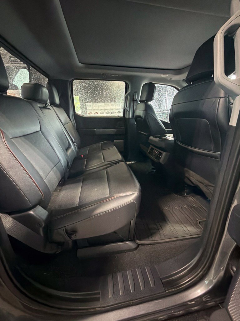 Used 2023 Ford F250 Lariat w/ Lariat Ultimate Package AWD/4WD image 9