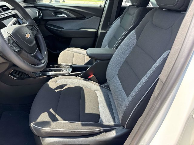 Used 2023 Chevrolet TrailBlazer LT w/ Convenience Package FWD image 20
