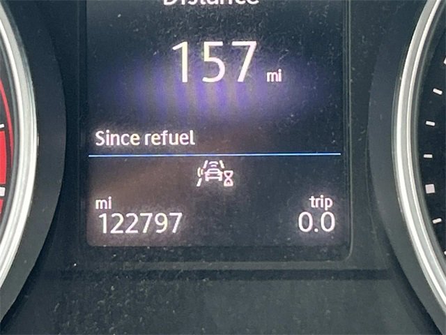 Used 2021 Volkswagen Tiguan SE image 30