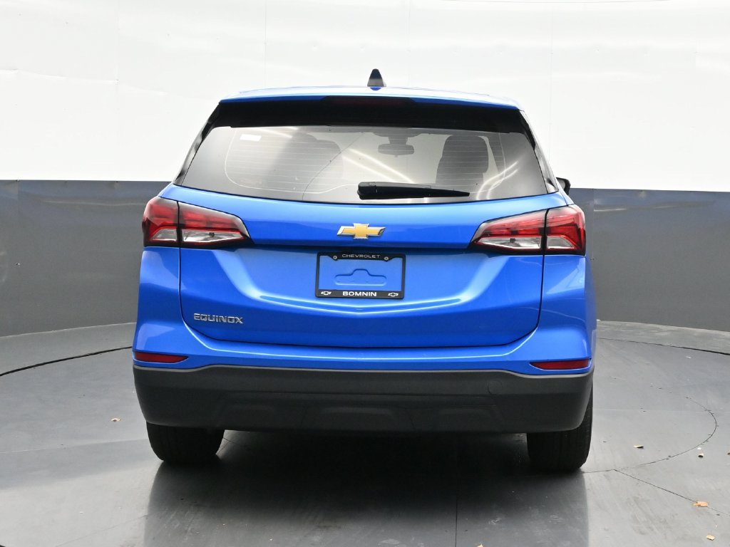Used 2024 Chevrolet Equinox LS FWD image 4