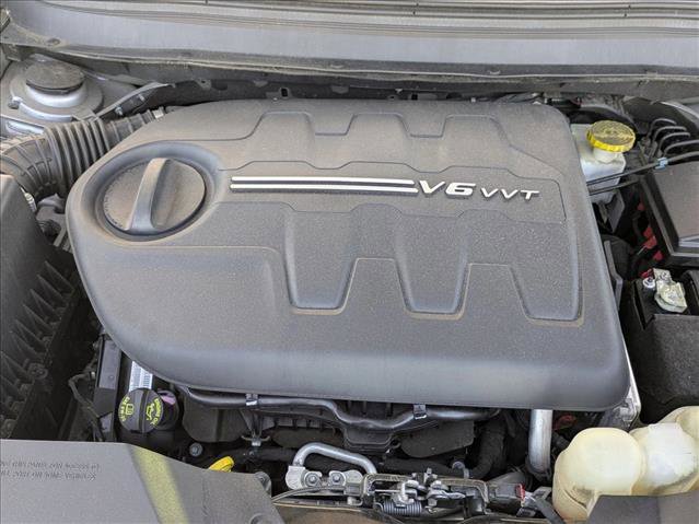 Used 2021 Jeep Cherokee Latitude Lux w/ Comfort/Convenience Group AWD/4WD image 22