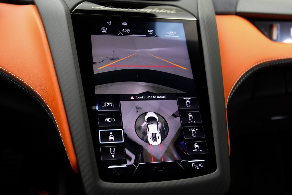Used 2025 Lamborghini Revuelto AWD/4WD image 90