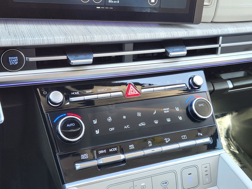 Used 2025 Hyundai Santa Fe Calligraphy image 16