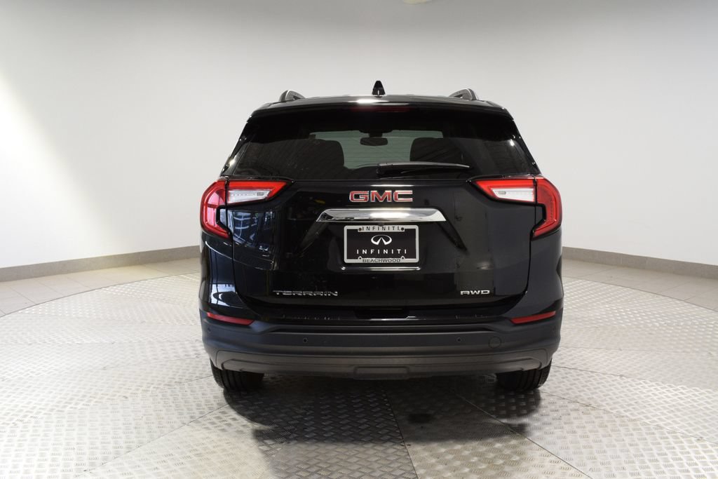 Used 2022 GMC Terrain SLE w/ Driver Convenience Package AWD/4WD image 11