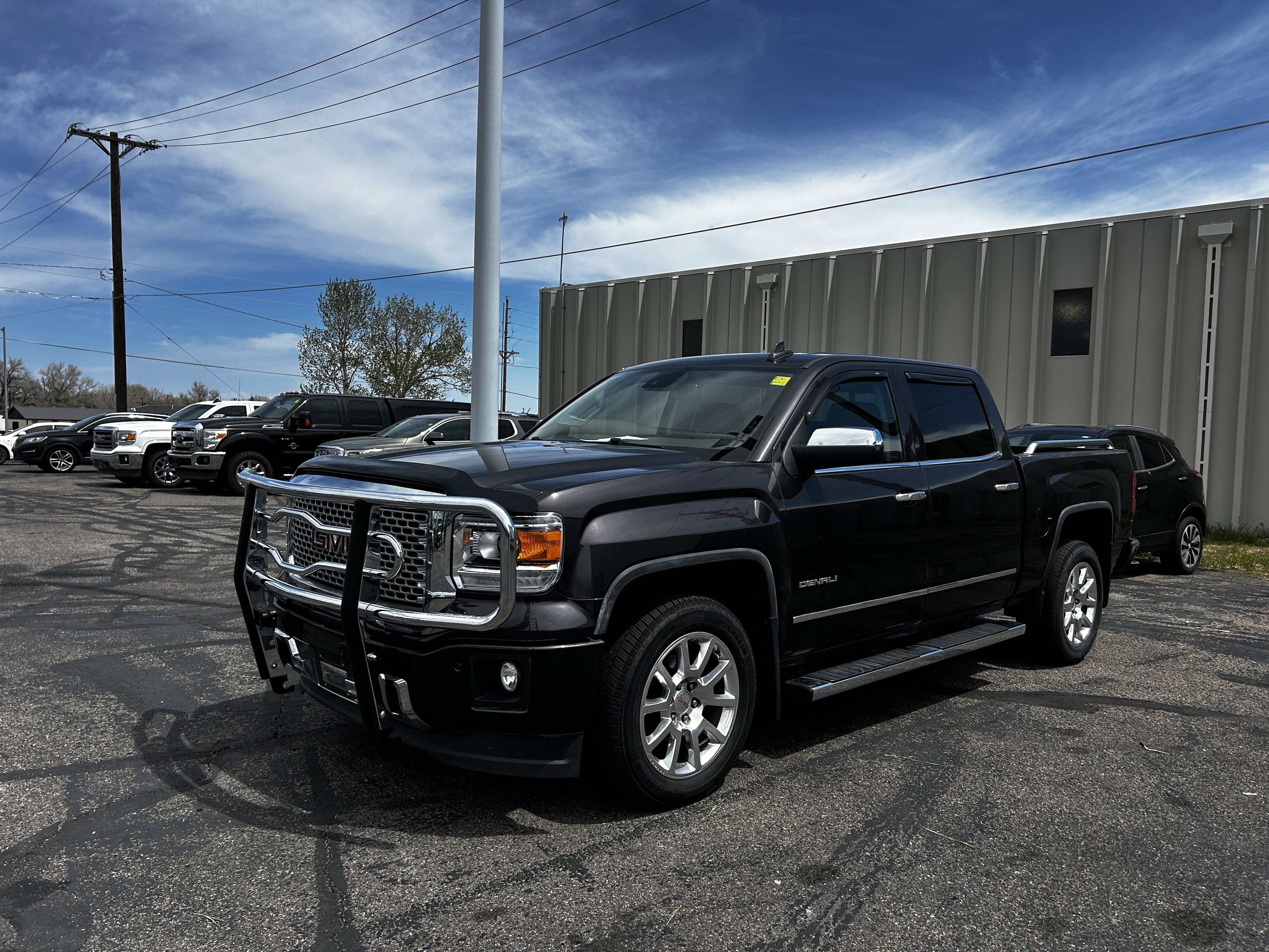 Used 2015 GMC Sierra 1500 Denali w/ Driver Alert Package AWD/4WD image 17