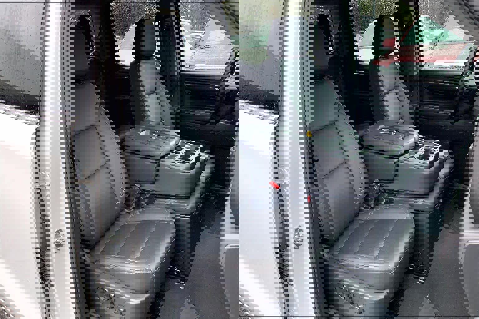 Used 2025 GMC Sierra 1500 SLT image 8