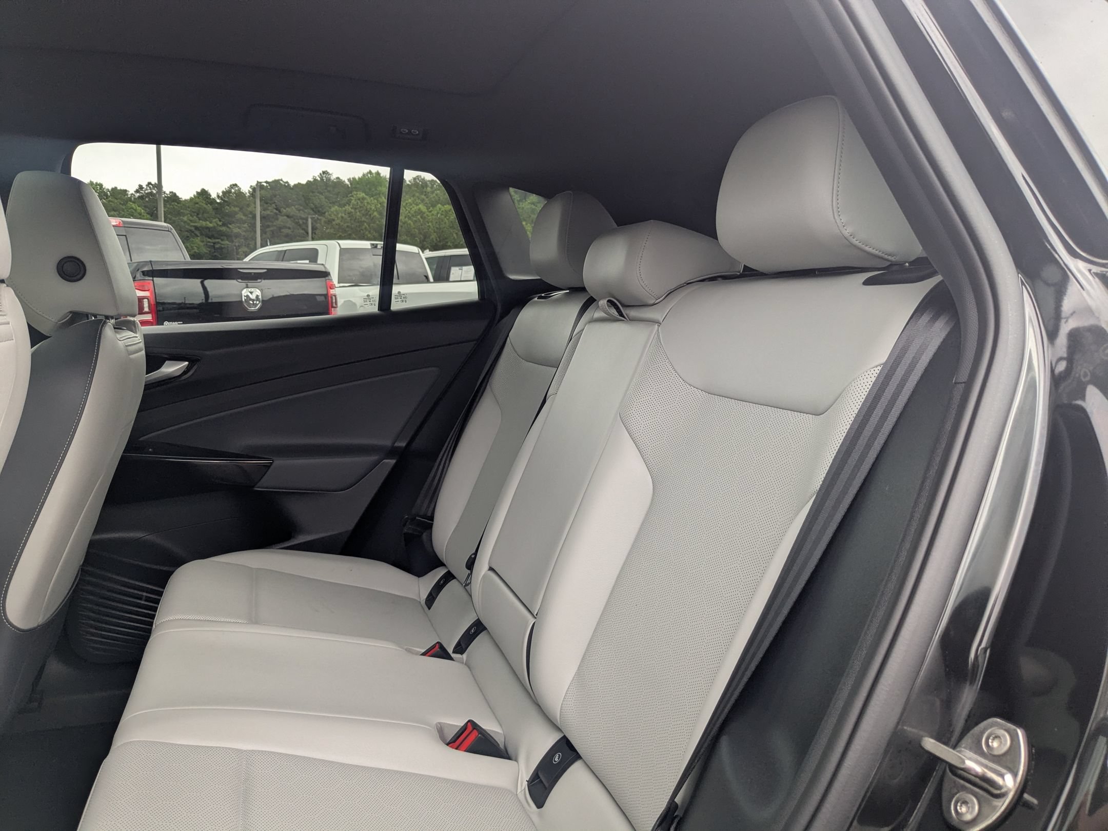 Used 2021 Volkswagen ID.4 Pro S w/ Gradient Package AWD/4WD image 22