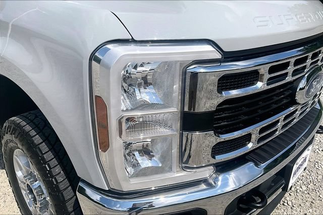 Used 2025 Ford F250 XLT AWD/4WD image 27