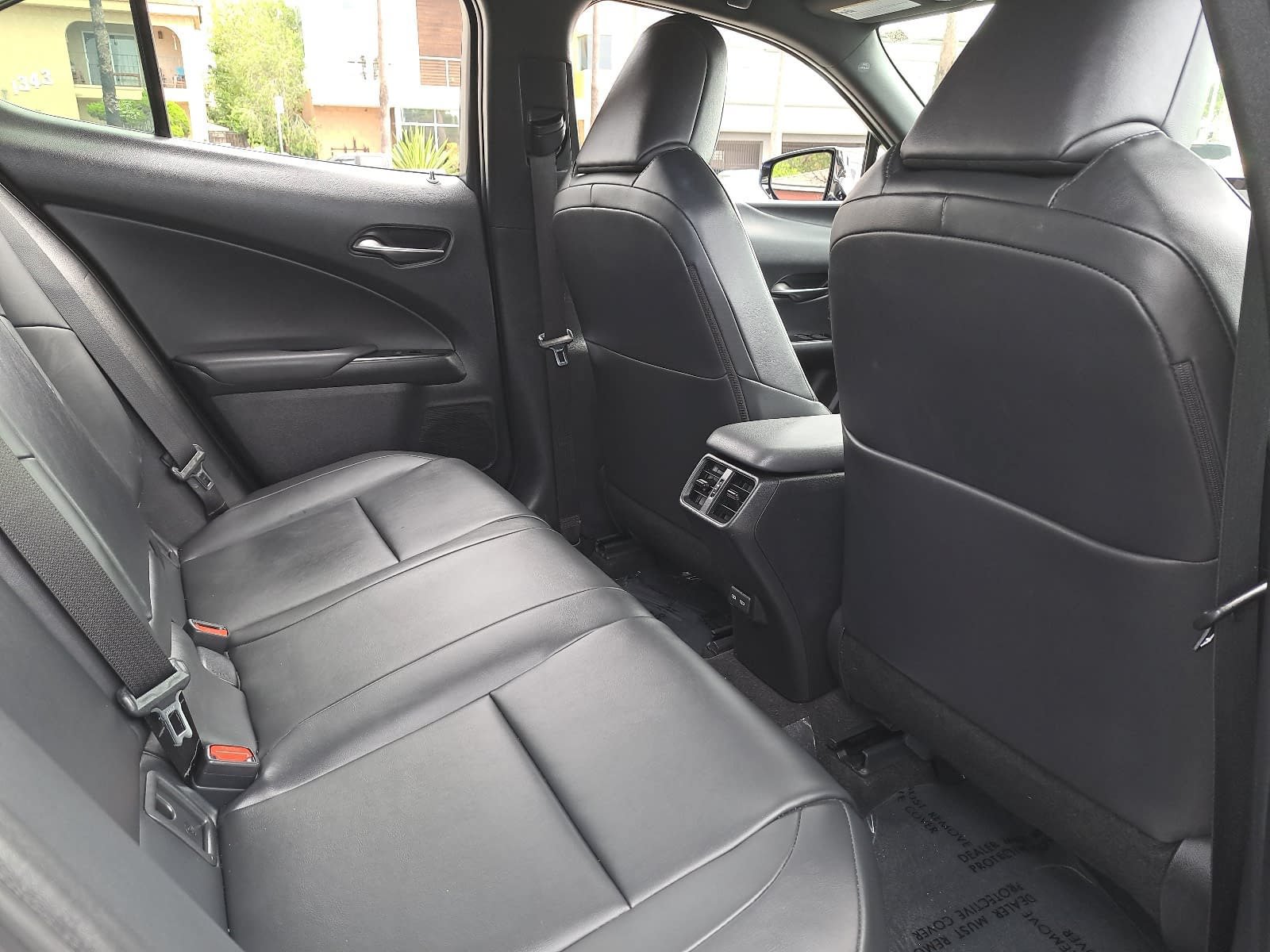 Used 2024 Lexus UX 250h FWD image 11
