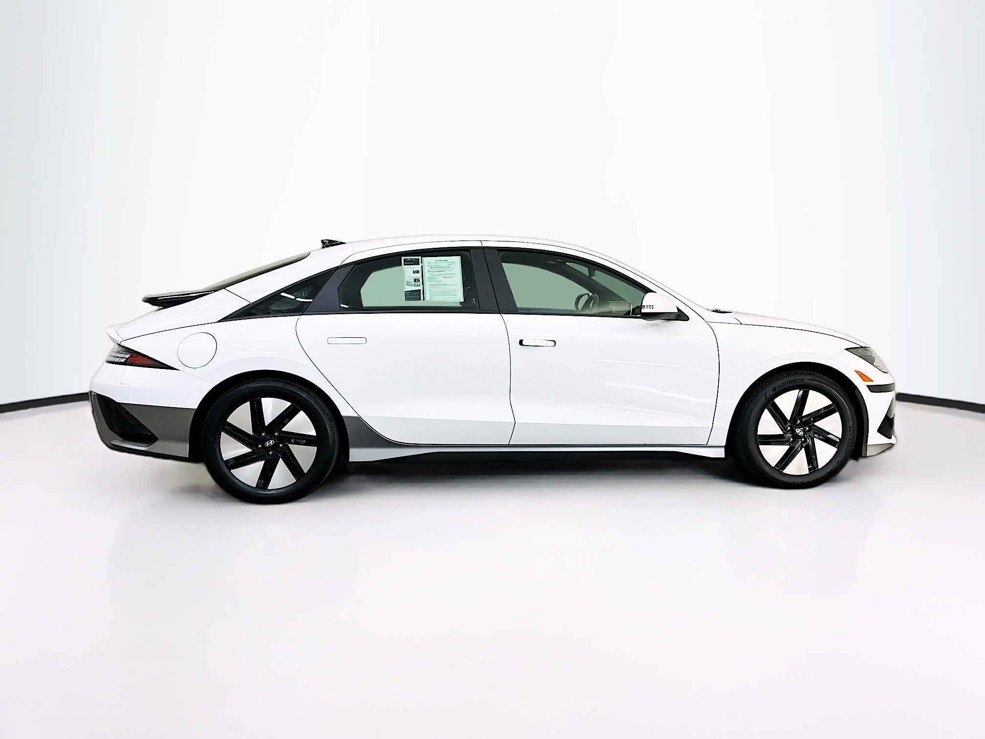 Used 2024 Hyundai Ioniq 6 SE AWD/4WD image 10