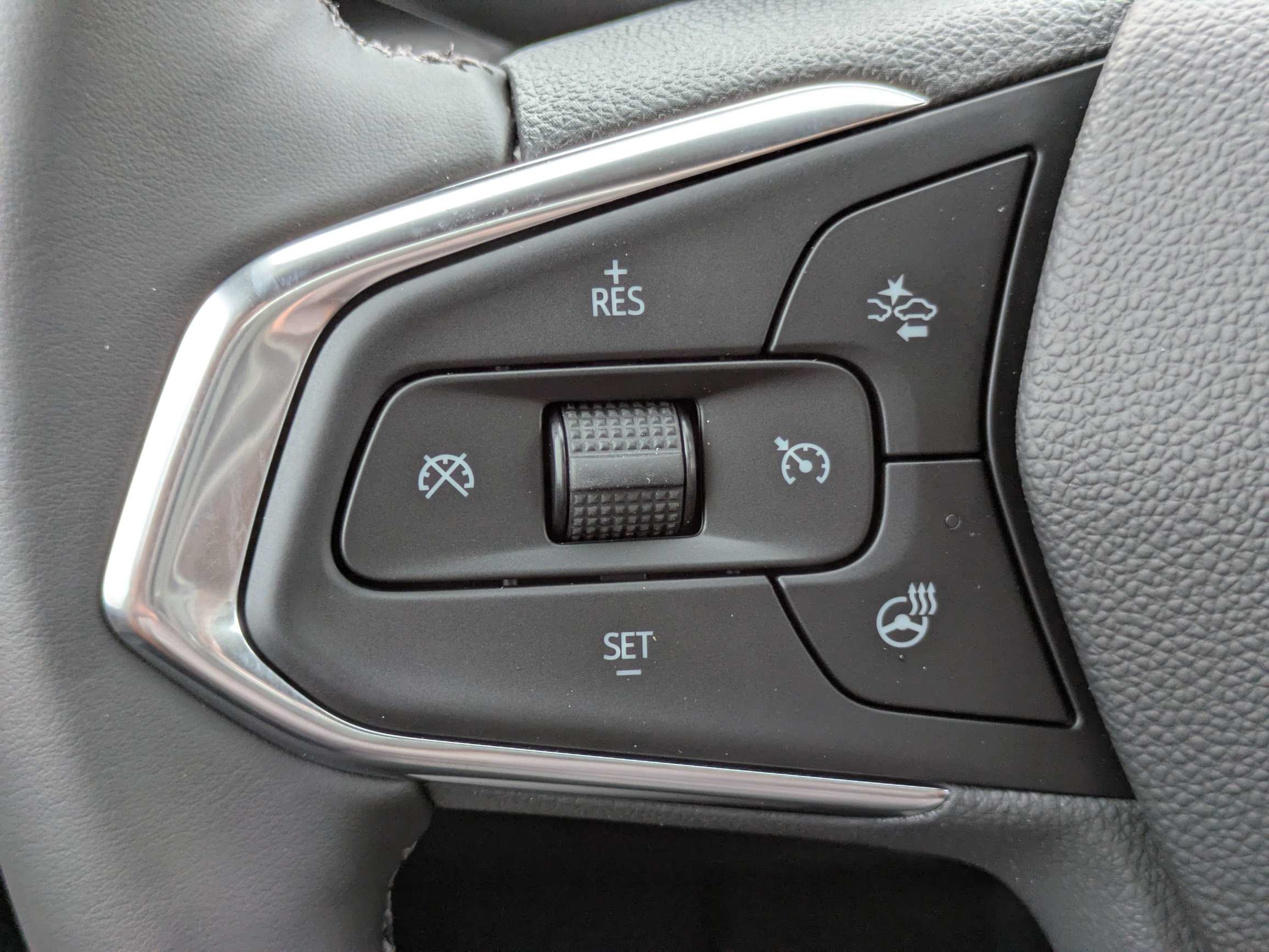 New 2026 Chevrolet Trax ACTIV w/ Driver Confidence Package FWD image 13