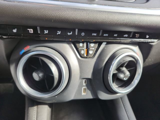 Used 2020 Chevrolet Blazer LT image 17