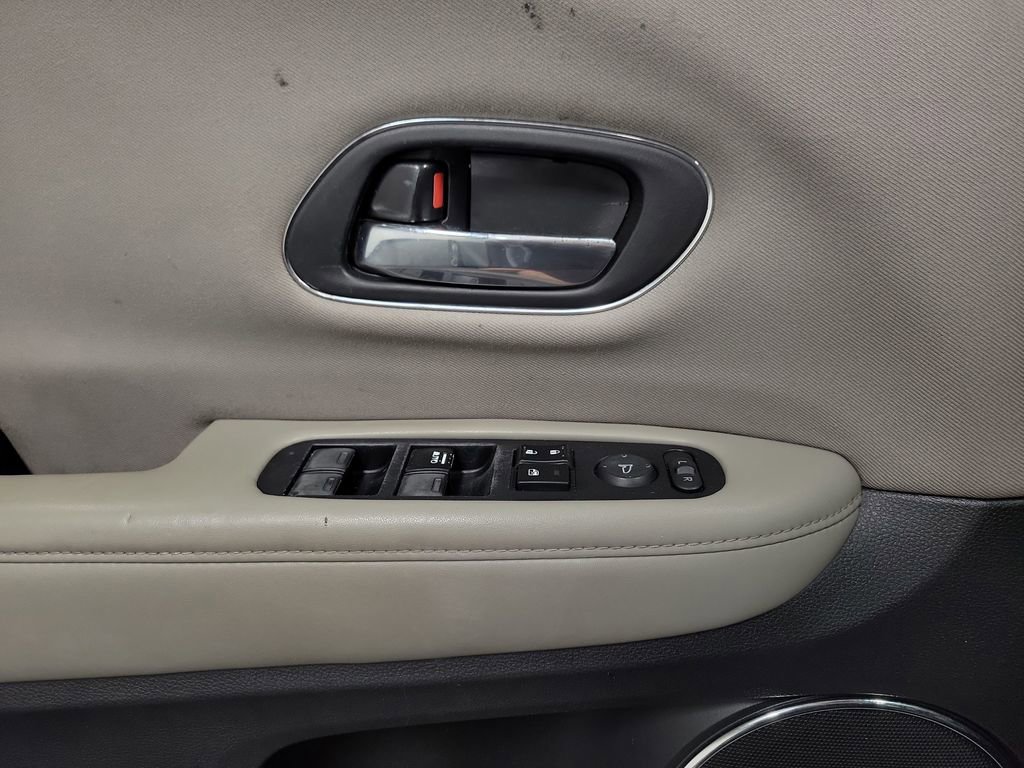 Used 2017 Honda HR-V EX image 20