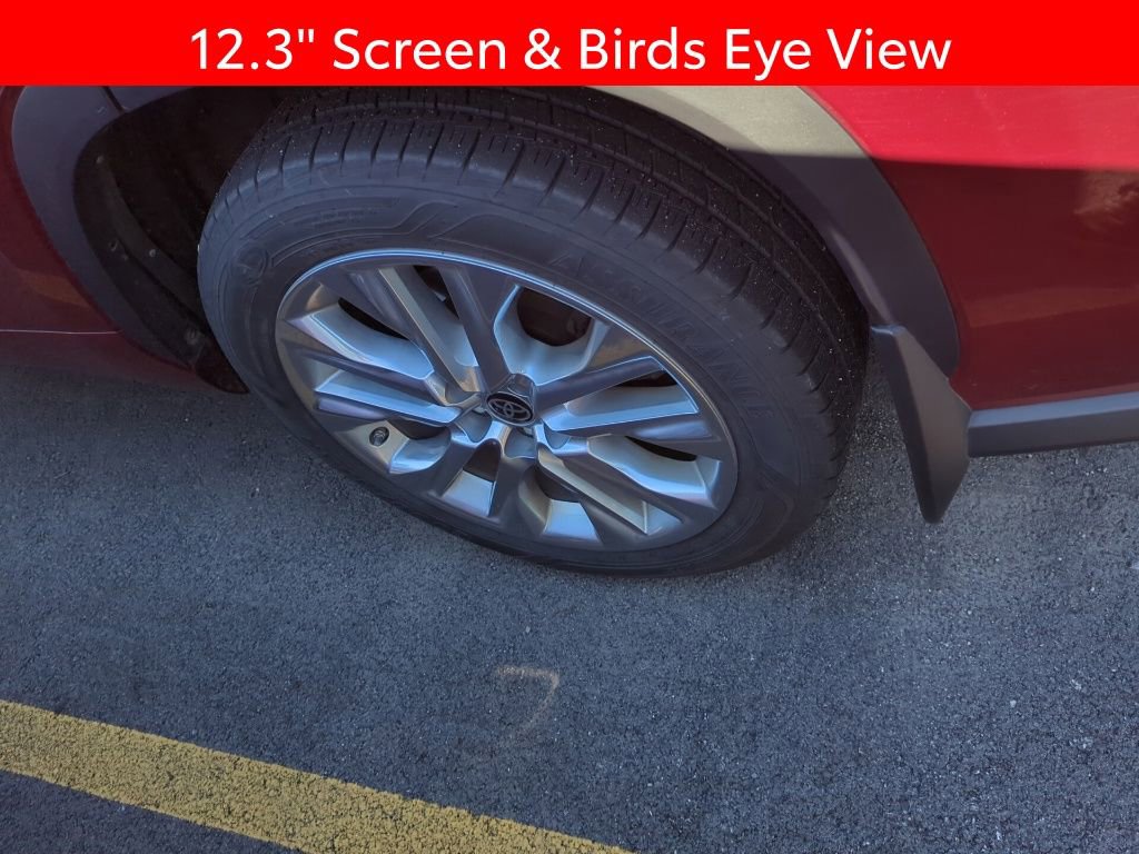 Used 2021 Toyota Highlander Limited image 5
