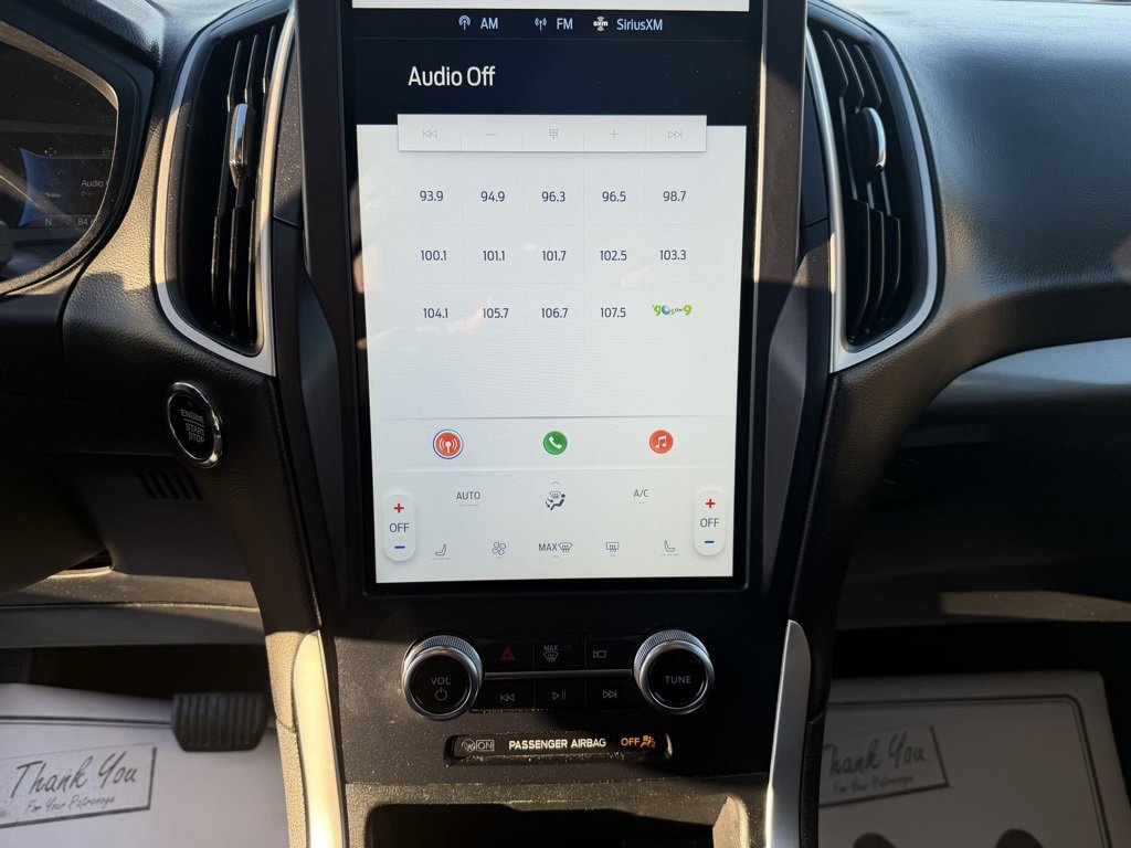 Used 2023 Ford Edge SEL image 5