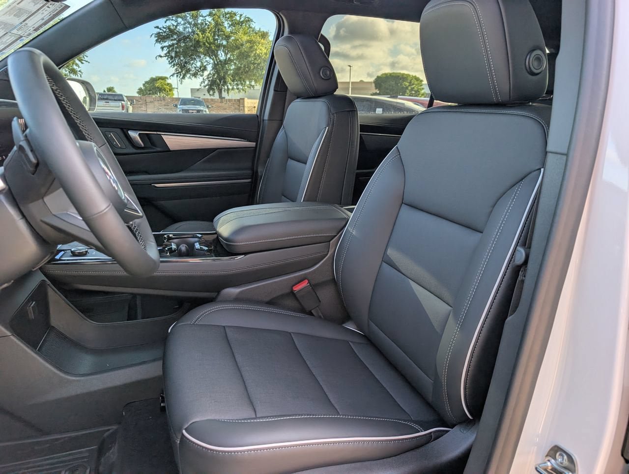 New 2026 Buick Enclave Preferred w/ Power Package AWD/4WD image 18