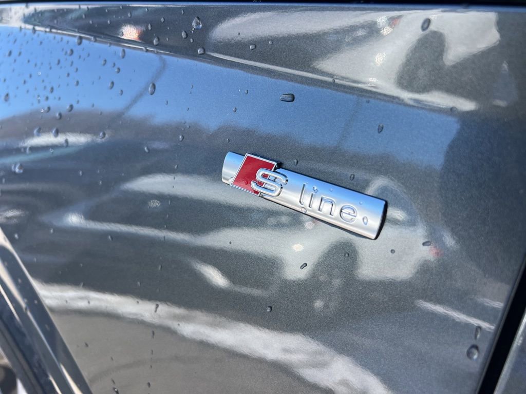 Used 2022 Audi Q5 2.0T Premium Plus w/ Premium Plus Package image 33